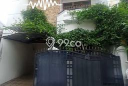 Dijual Rumah 3 Kamar Lokasi Strategis Nyaman dan Strategis di Duren Sawit Dijual Rumah 3 Kamar Lokasi Strategis Nyaman dan Strategis di Duren Sawit