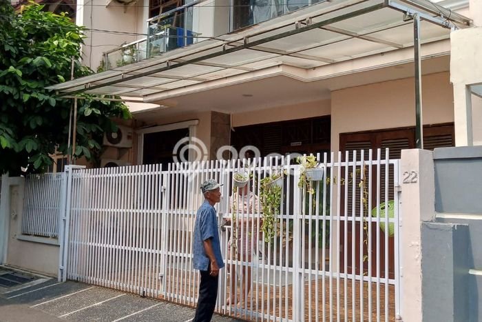 Rumah di Rawamangun, Akses ke Tol, 4 KM, LT 135m² Bangunan 200m² Rumah di Rawamangun, Akses ke Tol, 4 KM, LT 135m² Bangunan 200m²