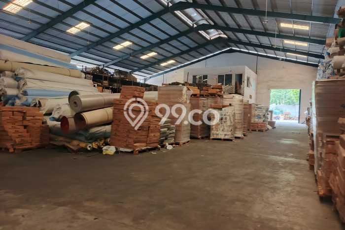Gudang Strategis Kawasan Kelapa Gading, Luas 3200m², Lokasi Komersial Gudang Strategis Kawasan Kelapa Gading, Luas 3200m², Lokasi Komersial