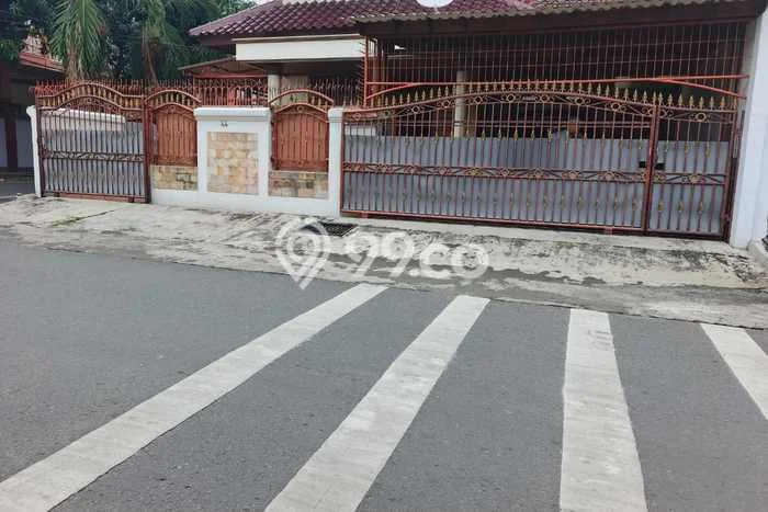 Rumah Disewakan Jakarta Timur LT 200m2 LB 200m2 Area Kayu Putih Rumah Disewakan Jakarta Timur LT 200m2 LB 200m2 Area Kayu Putih