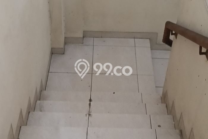 Ruko Disewa di Duren Sawit, Jakarta Timur, LT 250m2 / LB 350m2 Ruko Disewa di Duren Sawit, Jakarta Timur, LT 250m2 / LB 350m2