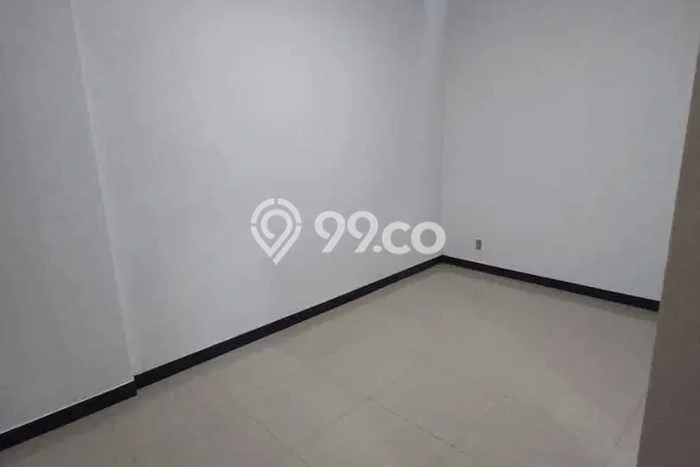 Rumah kawasan Pondok Bambu, Akses ke Pusat Kota, 4 KM, LT 200m² Bangunan 135m² Rumah kawasan Pondok Bambu, Akses ke Pusat Kota, 4 KM, LT 200m² Bangunan 135m²