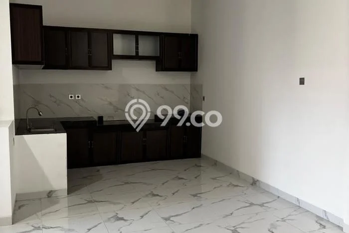 Rumah Disewakan Jakarta Timur LT 88m2 LB 250m2 Area Kayu Putih Rumah Disewakan Jakarta Timur LT 88m2 LB 250m2 Area Kayu Putih