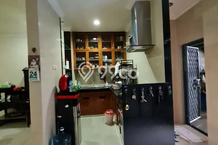 Dijual Hunian Mewah dengan Fasilitas Sekitar Lengkap di Jatinegara, Jakarta Timur Dijual Hunian Mewah dengan Fasilitas Sekitar Lengkap di Jatinegara, Jakarta Timur