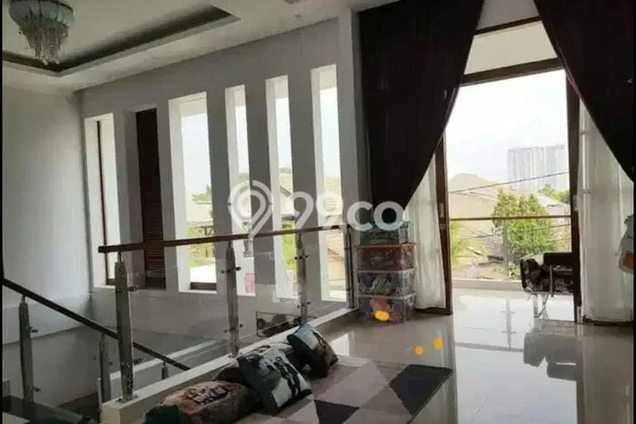 Disewakan! Rumah 8 Kamar Tidur &
8 Kamar Mandi di Pekayon, Bekasi Disewakan! Rumah 8 Kamar Tidur &
8 Kamar Mandi di Pekayon, Bekasi