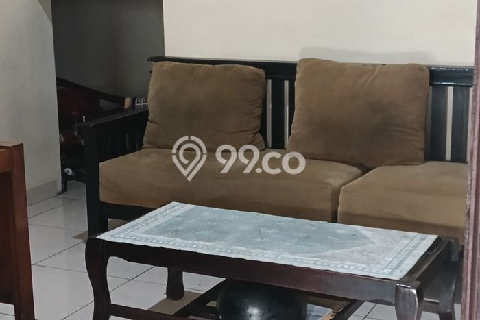 Ruko Disewa di Duren Sawit, Jakarta Timur, LT 250m2 / LB 350m2 Ruko Disewa di Duren Sawit, Jakarta Timur, LT 250m2 / LB 350m2