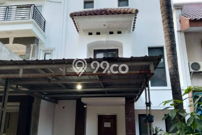 Disewakan Segera Rumah Kondisi Bagus di Area Jatinegara, Jakarta Timur Disewakan Segera Rumah Kondisi Bagus di Area Jatinegara, Jakarta Timur