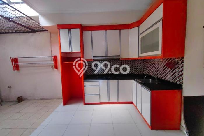 Rumah Luas Asri 2 KT Siap Pakai di Lippo Karawaci Tangerang Rumah Luas Asri 2 KT Siap Pakai di Lippo Karawaci Tangerang
