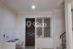 For Sale Hunian Rumah Terawat 4 Kamar di Gading Serpong, Tangerang For Sale Hunian Rumah Terawat 4 Kamar di Gading Serpong, Tangerang