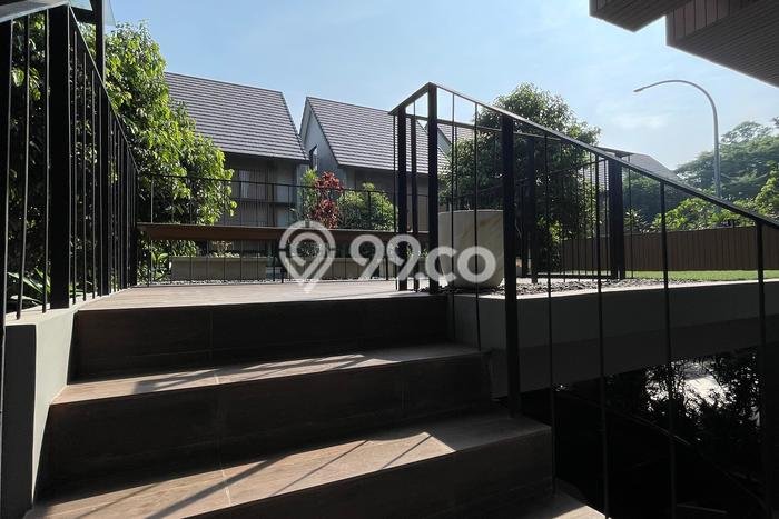 Dijual Rumah Luas Megah Dengan View Eksklusif di BSD Green Wich, Tangerang Dijual Rumah Luas Megah Dengan View Eksklusif di BSD Green Wich, Tangerang