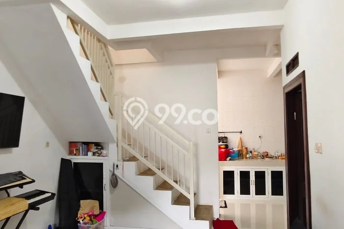 For Sale! Luxury House LT 172m2 Desain Modern di Karang Besuki For Sale! Luxury House LT 172m2 Desain Modern di Karang Besuki