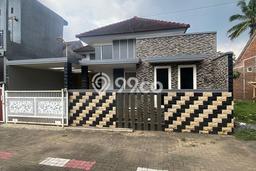 Hunian Cantik Minimalis Lb 120m2 di Pakis, Malang Hunian Cantik Minimalis Lb 120m2 di Pakis, Malang