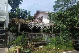 Rumah Elit LB 706m2 Siap Pakai Desain Elegan di Rawajati, Jakarta Selatan Rumah Elit LB 706m2 Siap Pakai Desain Elegan di Rawajati, Jakarta Selatan