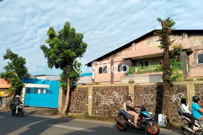 Gudang Bagus Dijual LB 2000m2 Lokasi Strategis Jakarta Barat Area Cocok untuk Berbisnis Gudang Bagus Dijual LB 2000m2 Lokasi Strategis Jakarta Barat Area Cocok untuk Berbisnis