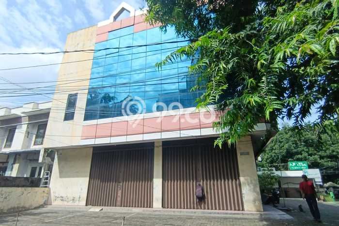 Ruko Bagus LT 213m2 LB 213m2 Dijual di Kebayoran Baru Jakarta Selatan Ruko Bagus LT 213m2 LB 213m2 Dijual di Kebayoran Baru Jakarta Selatan