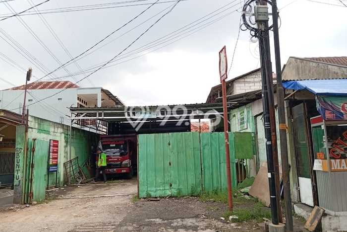 Gudang Dijual di Jakarta Selatan LT 276m2 & LB 276m2 Lokasi Terbaik! Gudang Dijual di Jakarta Selatan LT 276m2 & LB 276m2 Lokasi Terbaik!