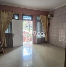 Disewakan! Rumah 2 Kamar Tidur &
2 Kamar Mandi di Teluk Gong, Jakarta Utara Disewakan! Rumah 2 Kamar Tidur &
2 Kamar Mandi di Teluk Gong, Jakarta Utara