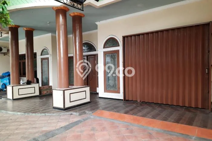 Ready to Use! Luxury House LT 328m2 Desain Modern di Cideng Ready to Use! Luxury House LT 328m2 Desain Modern di Cideng