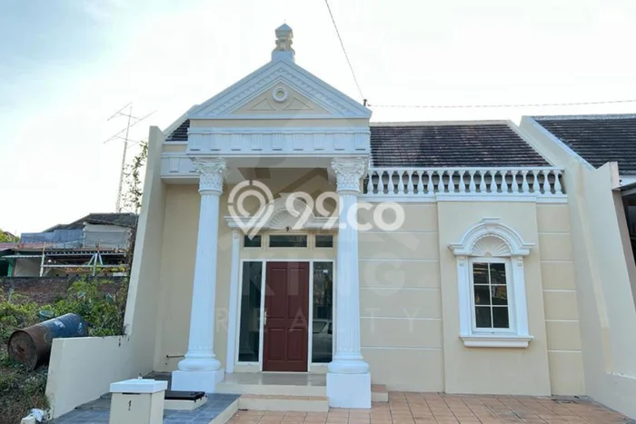 Rumah Strategis Modern Lb 100m2 di Semarang Barat, Semarang Rumah Strategis Modern Lb 100m2 di Semarang Barat, Semarang