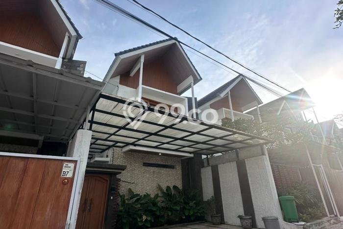 For Sale! Premium House LT 100m2 Desain Modern di Padangsambian For Sale! Premium House LT 100m2 Desain Modern di Padangsambian
