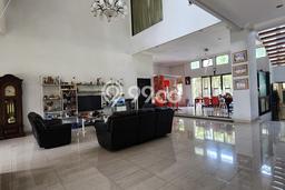 For Sale! Luxury House LT 778m2 Desain Modern di Alam Sutera For Sale! Luxury House LT 778m2 Desain Modern di Alam Sutera