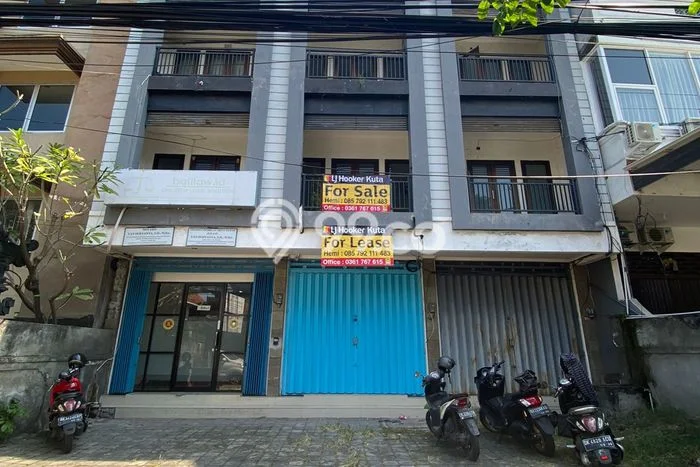 KEUNTUNGAN BERLIPAT! Ruko Kawasan Denpasar Barat, Luas 156m², Lokasi Jalan Utama KEUNTUNGAN BERLIPAT! Ruko Kawasan Denpasar Barat, Luas 156m², Lokasi Jalan Utama