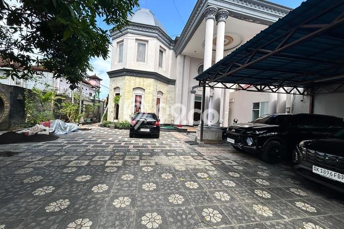 Hunian Mewah Siap Huni LT 975m2 di Kuta, Badung Hunian Mewah Siap Huni LT 975m2 di Kuta, Badung