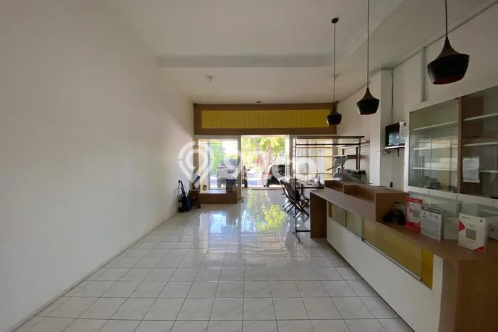 AREA KOMERSIAL! Ruko For Rent Kawasan Denpasar Timur, Luas 800m², Akses Utama AREA KOMERSIAL! Ruko For Rent Kawasan Denpasar Timur, Luas 800m², Akses Utama