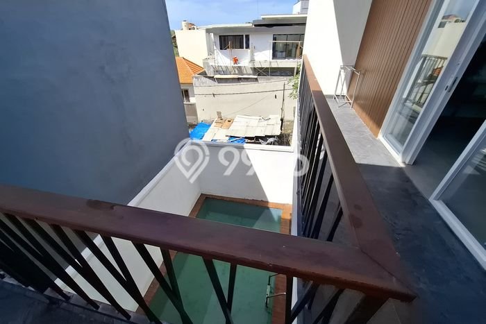 Hunian Mewah LB 180m2 Siap Huni Desain Elegan di Tumbak Bayuh, Badung Hunian Mewah LB 180m2 Siap Huni Desain Elegan di Tumbak Bayuh, Badung