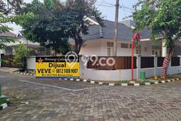 Hunian Mewah LB 350m2 Siap Huni Desain Elegan di Kemang Pratama, Bekasi Hunian Mewah LB 350m2 Siap Huni Desain Elegan di Kemang Pratama, Bekasi