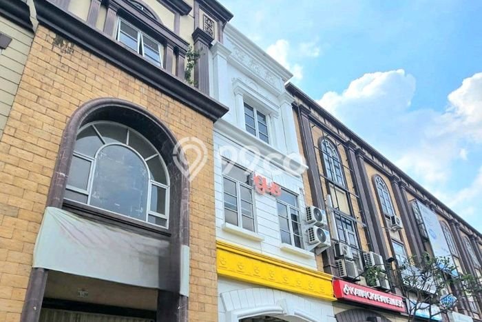 Unit Ruko Dijual di Bekasi LT 54m2 & LB 162m2 Unit Ruko Dijual di Bekasi LT 54m2 & LB 162m2