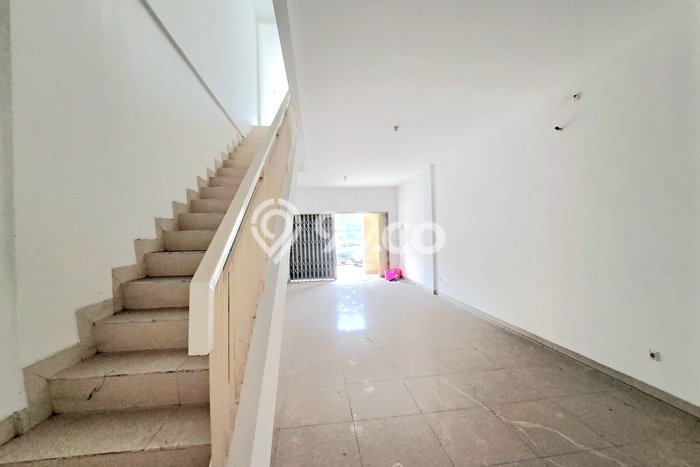 Unit Ruko Dijual di Bekasi LT 54m2 & LB 162m2 Unit Ruko Dijual di Bekasi LT 54m2 & LB 162m2