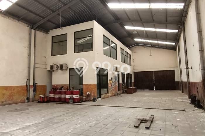 Disewakan Gudang di Kawasan Ramai Penggaron Luas 420m2 Disewakan Gudang di Kawasan Ramai Penggaron Luas 420m2
