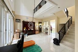 Jual Rumah Luas Elegan Dengan View Eksklusif di Pejaten, Jakarta Selatan Jual Rumah Luas Elegan Dengan View Eksklusif di Pejaten, Jakarta Selatan
