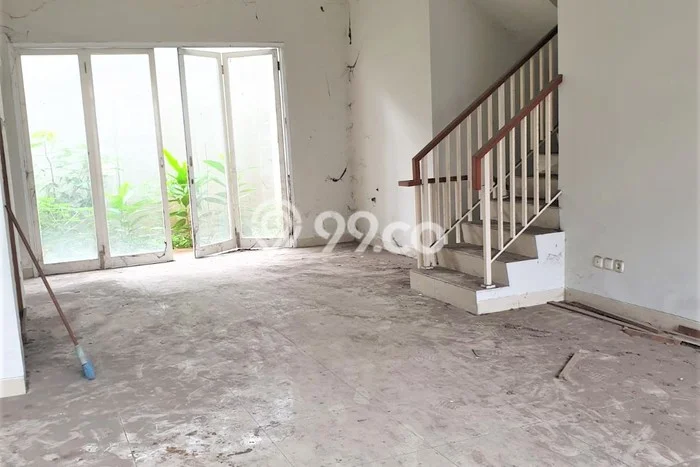 Jual Rumah Mewah Megah Dengan View Eksklusif di Sektor 7-Bintaro, Tangerang Selatan Jual Rumah Mewah Megah Dengan View Eksklusif di Sektor 7-Bintaro, Tangerang Selatan