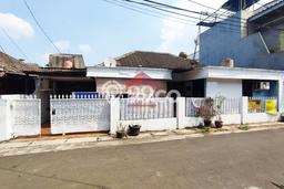 Jual Rumah Strategis Bagus Punya 5 KT di Ciputat Tangerang Selatan SHM Jual Rumah Strategis Bagus Punya 5 KT di Ciputat Tangerang Selatan SHM