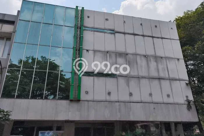 Ruko untuk Disewa di Pusat Tangerang Luas Bangunan 402m2 Ruko untuk Disewa di Pusat Tangerang Luas Bangunan 402m2