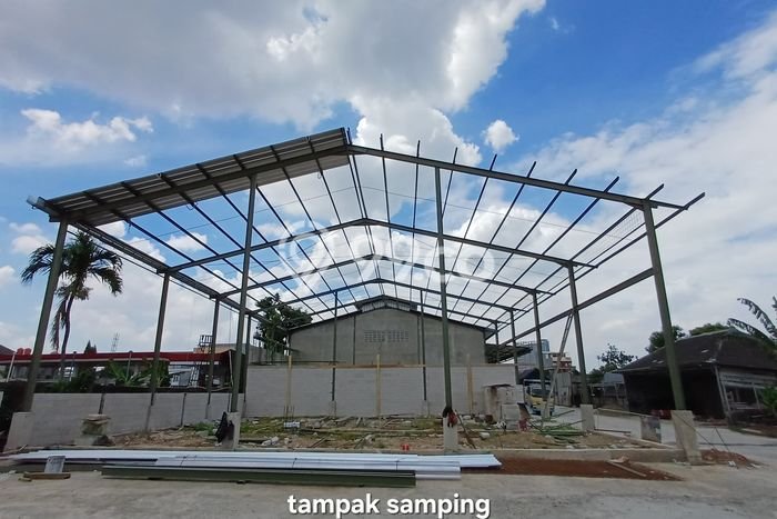 Gudang bagus disewakan di Karawaci Tangerang dengan LB 306m2 harga sewa terbaik Gudang bagus disewakan di Karawaci Tangerang dengan LB 306m2 harga sewa terbaik