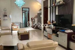 Ready to Use! Premium House LT 282m2 Desain Elegan di Pajajaran Ready to Use! Premium House LT 282m2 Desain Elegan di Pajajaran