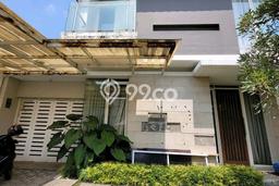 PROMO SPESIAL! Jual Rumah Premium di Kota Baru Parahyangan, Bandung, LT 243m² Luas Bangunan 205m² PROMO SPESIAL! Jual Rumah Premium di Kota Baru Parahyangan, Bandung, LT 243m² Luas Bangunan 205m²