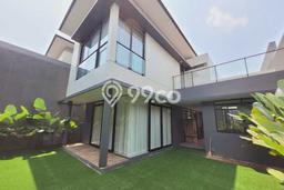Rumah Mewah LB 196m2 Siap Huni Desain Elegan di Kota Baru Parahyangan, Bandung Rumah Mewah LB 196m2 Siap Huni Desain Elegan di Kota Baru Parahyangan, Bandung
