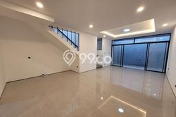 Rumah Dengan Harga Terbaik LT 220m² Akses Mudah di Kawasan Berkembang Batununggal, Bandung Rumah Dengan Harga Terbaik LT 220m² Akses Mudah di Kawasan Berkembang Batununggal, Bandung