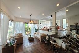 Jual Rumah Mewah Elegan Dengan View Eksklusif di Sayap Dago, Bandung Jual Rumah Mewah Elegan Dengan View Eksklusif di Sayap Dago, Bandung