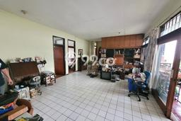 Ready to Use! Premium House LT 374m2 Desain Elegan di Bandung Kota Ready to Use! Premium House LT 374m2 Desain Elegan di Bandung Kota