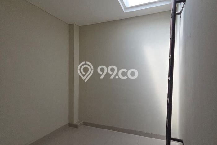 Dijual! Ruko di Bandung Kota Bandung LT 43m2 / LB 65m2 Kawasan Strategis Dijual! Ruko di Bandung Kota Bandung LT 43m2 / LB 65m2 Kawasan Strategis