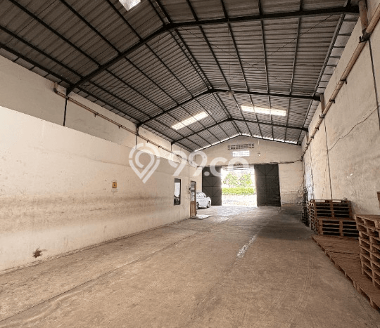Gudang Disewa di Bandung dengan LB 600m2 Area Komersial Ramai Gudang Disewa di Bandung dengan LB 600m2 Area Komersial Ramai