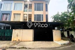 Jual Rumah Luas Megah Dengan View Eksklusif di Duri Kepa, Jakarta Barat Jual Rumah Luas Megah Dengan View Eksklusif di Duri Kepa, Jakarta Barat