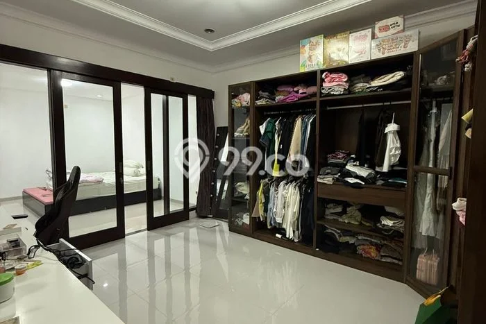 For Sale! Luxury House LT 200m2 Desain Modern di Wisata Bukit Mas For Sale! Luxury House LT 200m2 Desain Modern di Wisata Bukit Mas