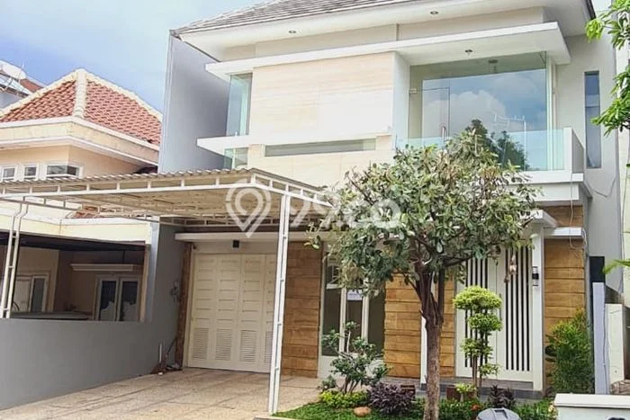 Rumah Mewah LB 250m2 Siap Pakai Desain Elegan di Citraland, Surabaya Rumah Mewah LB 250m2 Siap Pakai Desain Elegan di Citraland, Surabaya