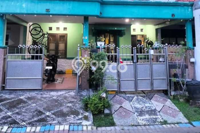 For Sale Rumah 3 Kamar Lokasi Strategis Nyaman dan Strategis di Gedangan For Sale Rumah 3 Kamar Lokasi Strategis Nyaman dan Strategis di Gedangan